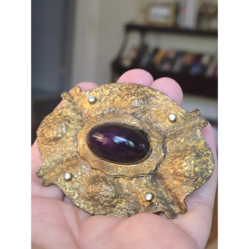 VICTORIAN ANTIQUE LARGE PURPLE GLASS BRASS SASH PIN BROOCH ART NOUVEAU